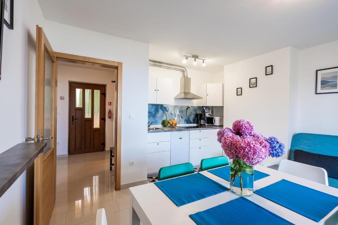 Downtown Apartments Dorian And Nadia Opatija Dış mekan fotoğraf